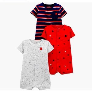 very soft and precious unisex bodysuit for babies from 0-3 months